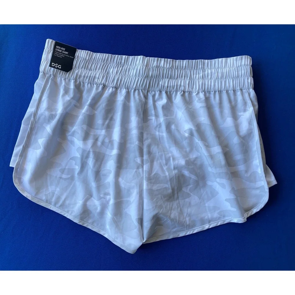DSG Womens High Rise Stride Short Camo Pure White XL 3 Inch Inseam DAW12327PRTZ